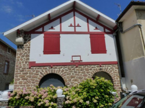 CAPBRETON CENTRE -Villa les hortensias Belle maison des années 30 rénovée pour 8-9